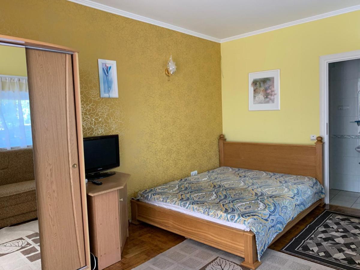 Bed and Breakfast Комфортабельный Коттедж Świtaź Zewnętrze zdjęcie